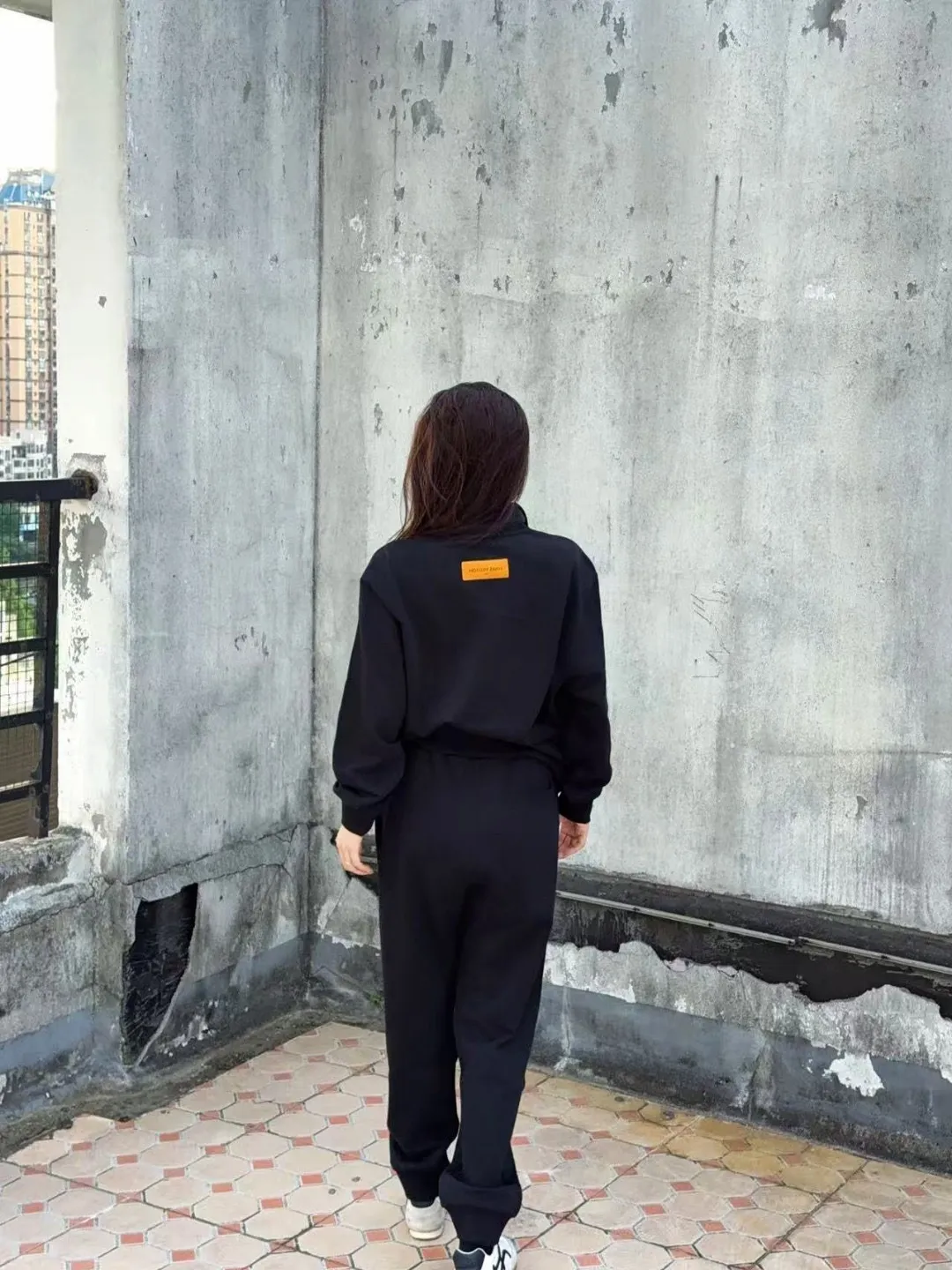 Louis Vuitton/Louis Vuitton 25Fw presbyopic embroidered logo trousers
